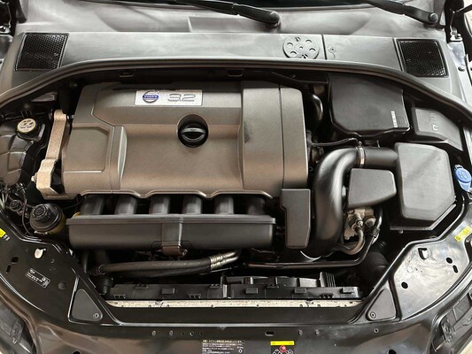 YV1BW985081022818 Volvo V70 3,2 6-Zylinder 238 PS 2008 Youngtimer