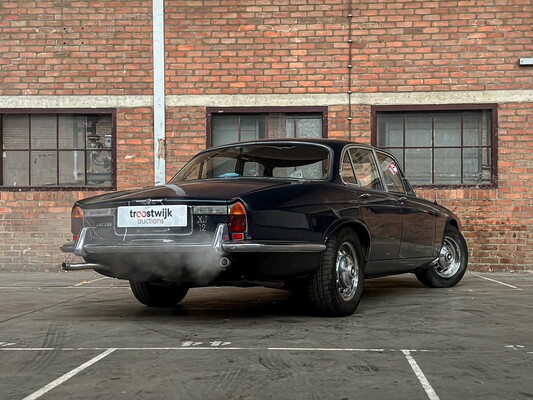 Jaguar XJ 5.3 V12 de Luxe 313 PS 1973, 94-YA-92