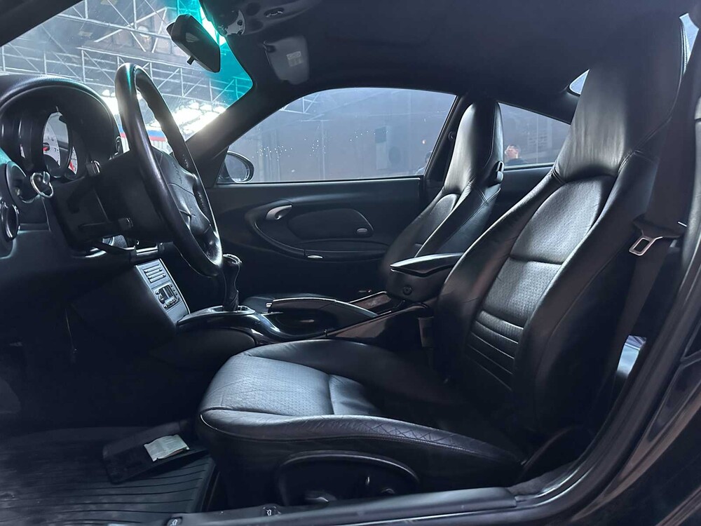 Porsche 911 996 Carrera Coupe 3.4 300PK 2001 -Handgeschakeld- Youngtimer