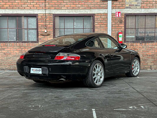 Porsche 911 996 Carrera Coupe 3.4 300PK 2001 -Handgeschakeld- Youngtimer