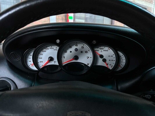 Porsche 911 996 Carrera Coupe 3.4 300PK 2001 -Handgeschakeld- Youngtimer