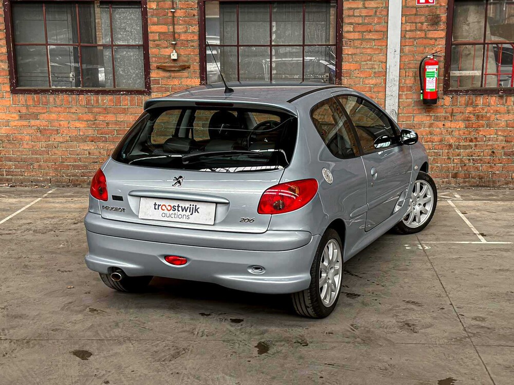 Peugeot 206 2.0-16V GTI 134 PS 2004, 33-NS-VN