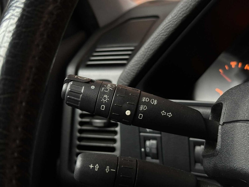 Peugeot 605 3,0 V6 SV 168 PS 1997 Youngtimer