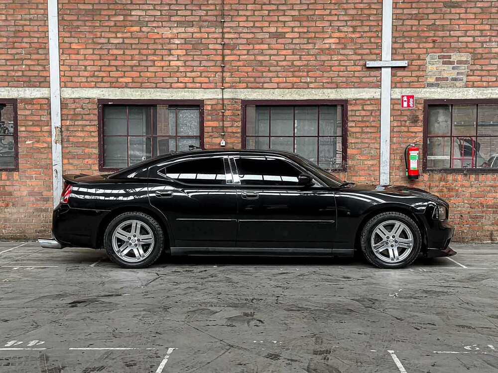 Dodge Charger SRT8 6,1 V8 425 PS 2008 Youngtimer