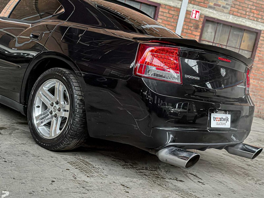 Dodge Charger SRT8 6,1 V8 425 PS 2008 Youngtimer