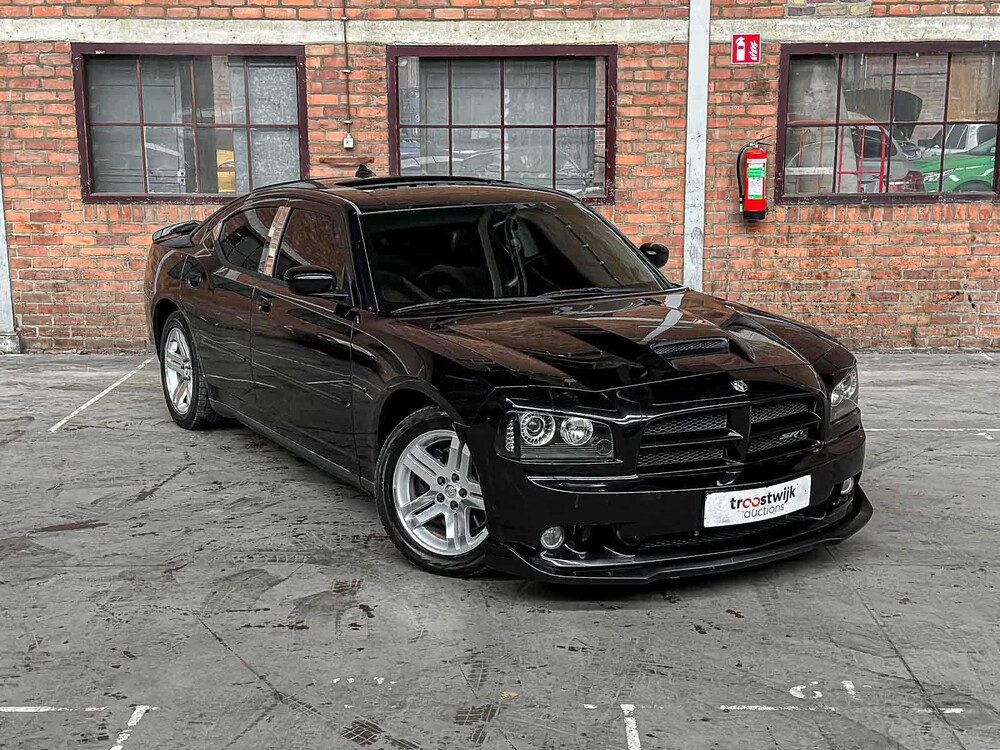 Dodge Charger SRT8 6,1 V8 425 PS 2008 Youngtimer