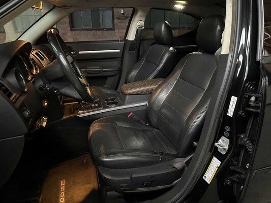 Dodge Charger SRT8 6,1 V8 425 PS 2008 Youngtimer