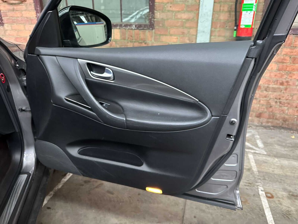 Infiniti EX 37 GT 3,7 V6 Allradantrieb 320 PS 2009, 06-HPG-4 Youngtimer