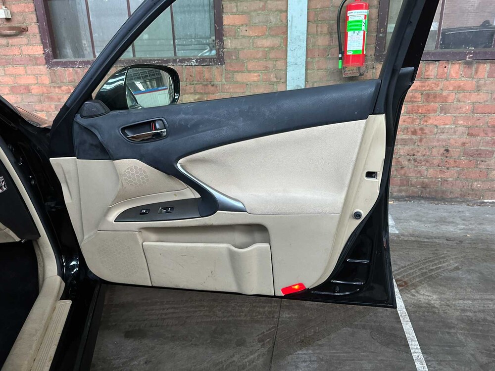 Lexus IS 250 Business 205 PS 2006, 61-SP-LK