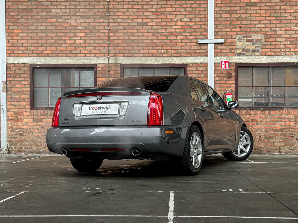 Cadillac STS 4.6 V8 Launch Edit. 320 PS 2005, 56-RV-TL
