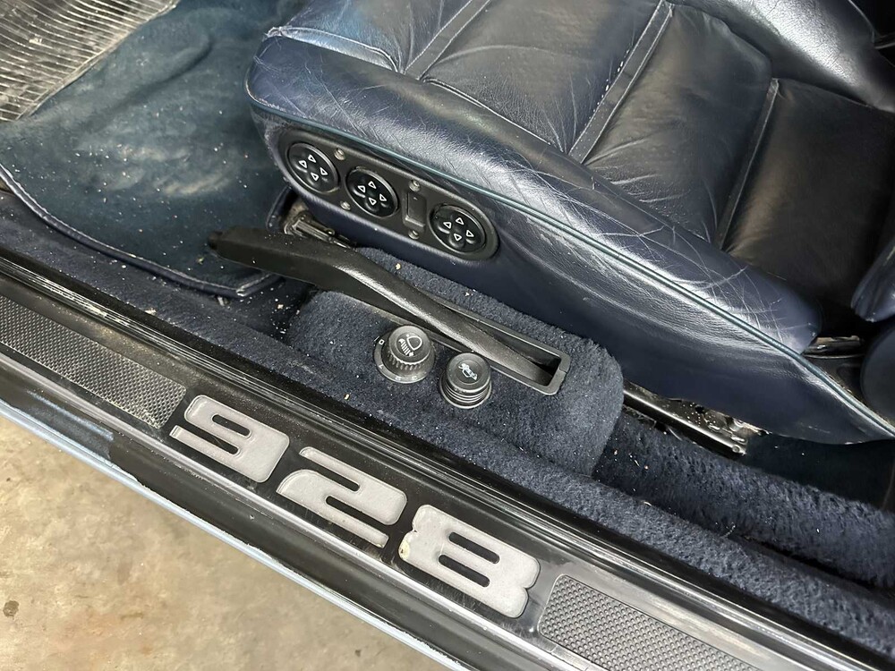 Porsche 928 5,0 V8 4S Coupé 320 PS 1987, JS-RZ-33