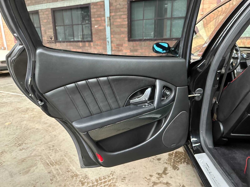 Maserati Quattroporte 4,2 V8 Sport GT 401 PS ZF 2007 -Youngtimer-