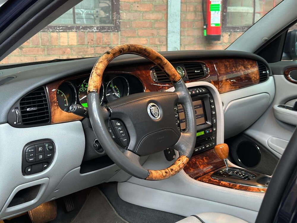 Jaguar XJ 4.2 V8 298 PS 2008, T-386-DT Youngtimer