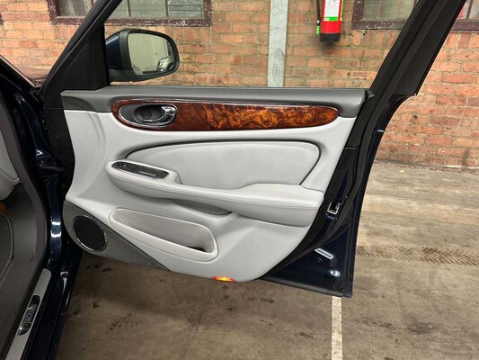 Jaguar XJ 4.2 V8 298 PS 2008, T-386-DT Youngtimer