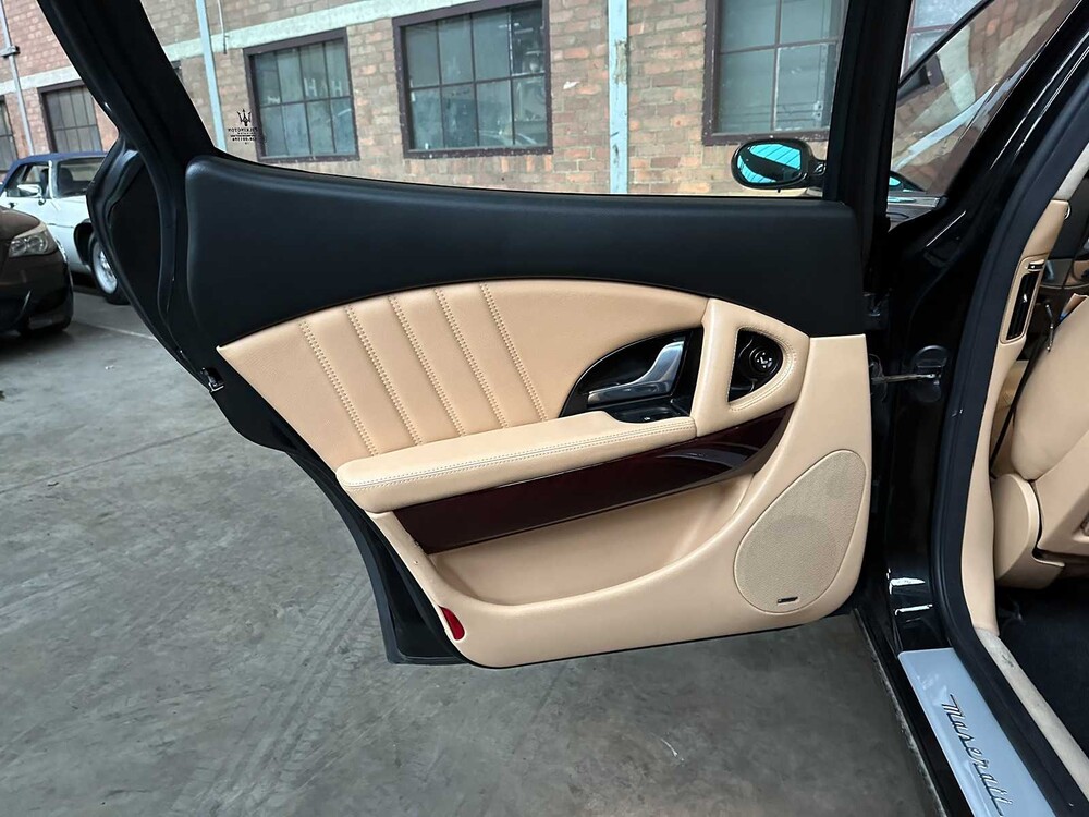 Maserati Quattroporte 4.2 V8 Duo Select 400 PS 2006, L-851-RK Youngtimer