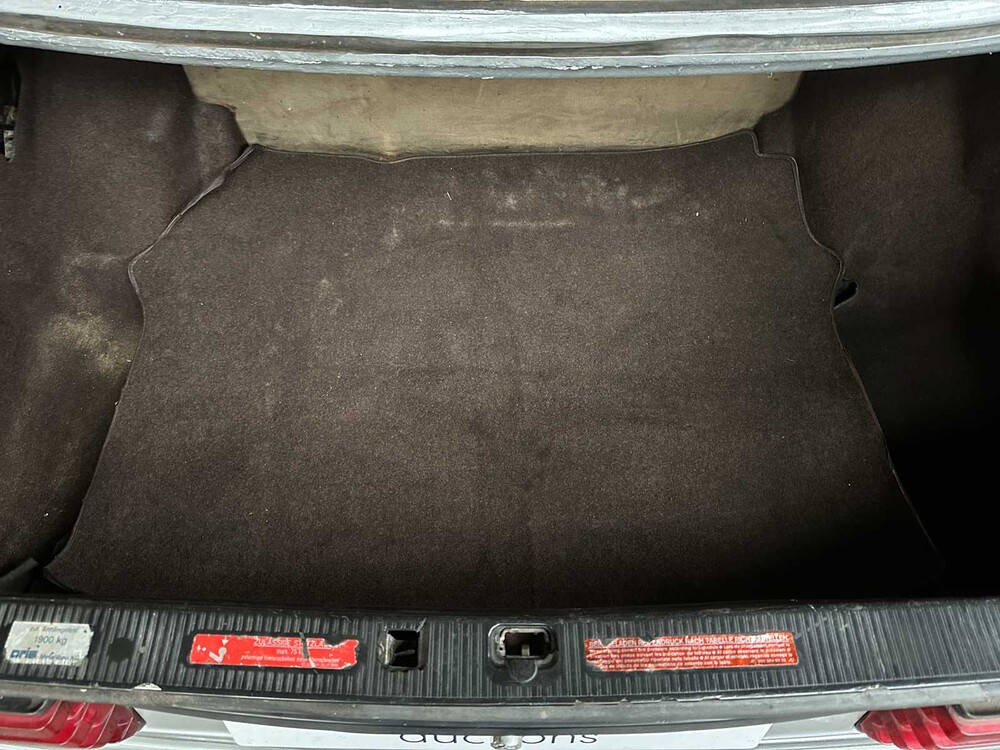 Mercedes-Benz 500 SEC 5.0 V8 245 PS 1985 W126