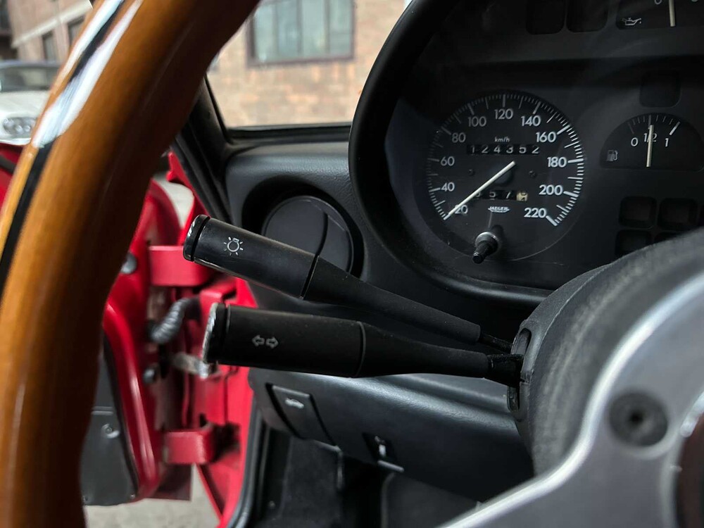 Alfa Romeo Spider 2.0 118 PS 1992, NJ-273-V Youngtimer