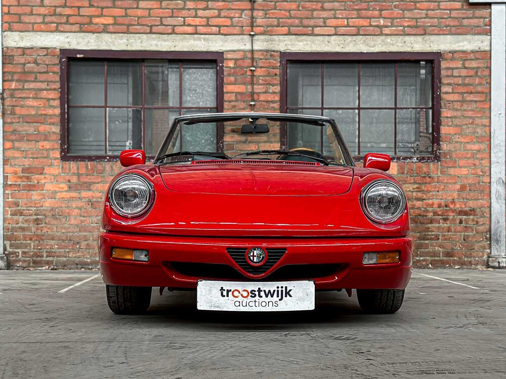 Alfa Romeo Spider 2.0 118 PS 1992, NJ-273-V Youngtimer