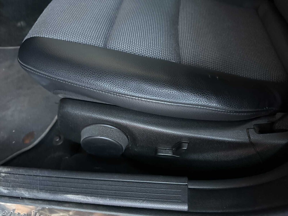 Mercedes-Benz C180 CDI BlueEFFICIENCY Business Class Avantgarde C-Klasse Kombi 120 PS 2010 (Original-NL), 70-NPB-5