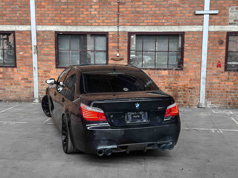 BMW M5 5,0 V10 E60 500 PS 2008 5er Yountimer