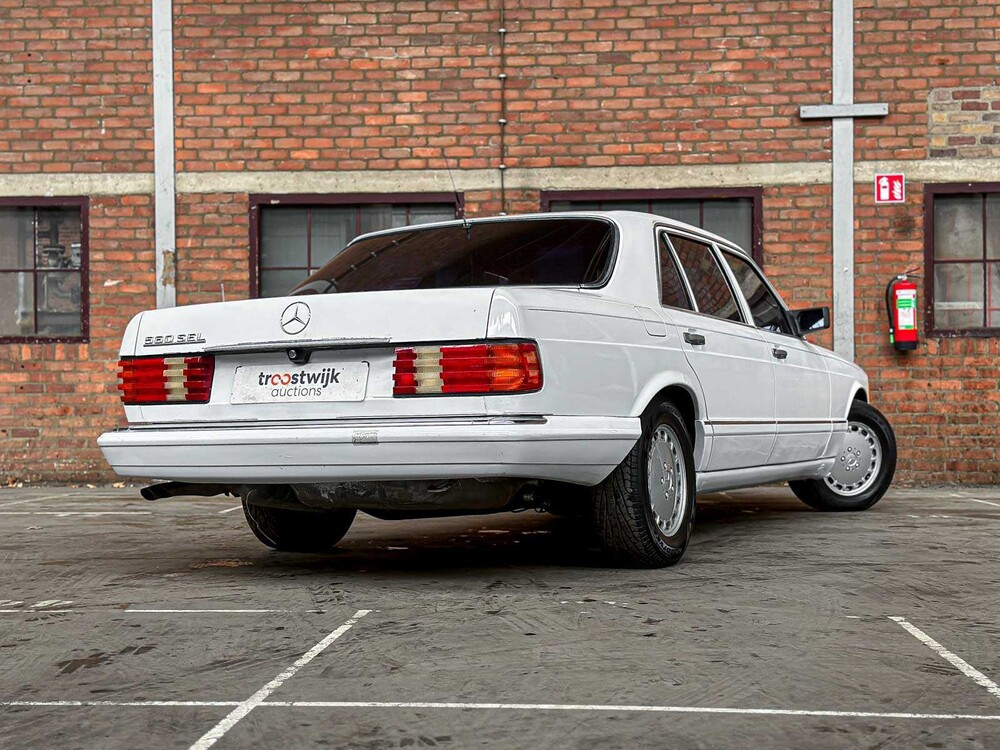 Mercedes-Benz 560 SEL Limousine 4-Türer 5,6 V8 SOHC 16v 1990 