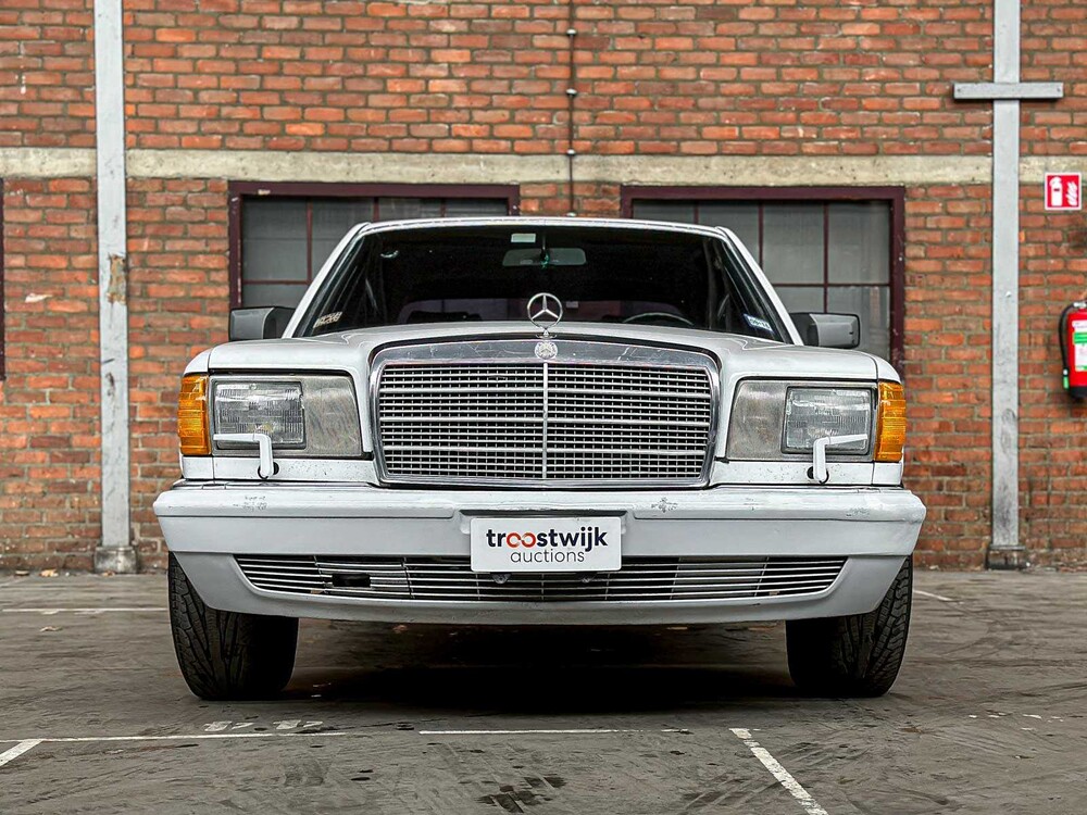 Mercedes-Benz 560 SEL Limousine 4-Türer 5,6 V8 SOHC 16v 1990 
