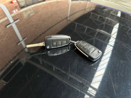 Audi TT 1,8 TFSI 160 PS 2009 (Original-NL), 05-JVL-3