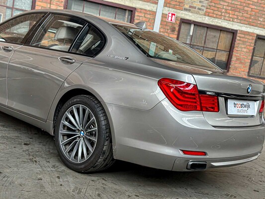 BMW 750i ActiveHybrid 4,4 V8 407 PS 2010 7er, 02-PGJ-7 Youngtimer
