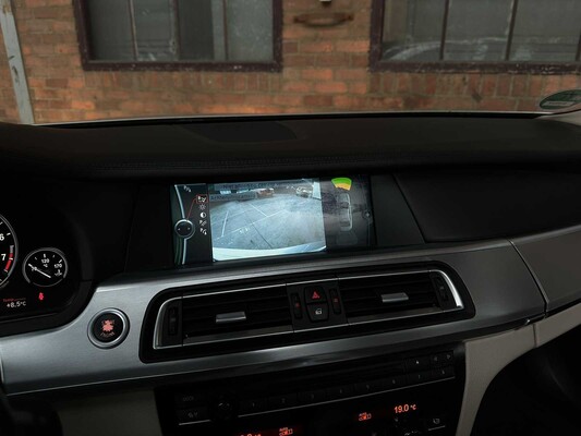BMW 750i ActiveHybrid 4,4 V8 407 PS 2010 7er, 02-PGJ-7 Youngtimer
