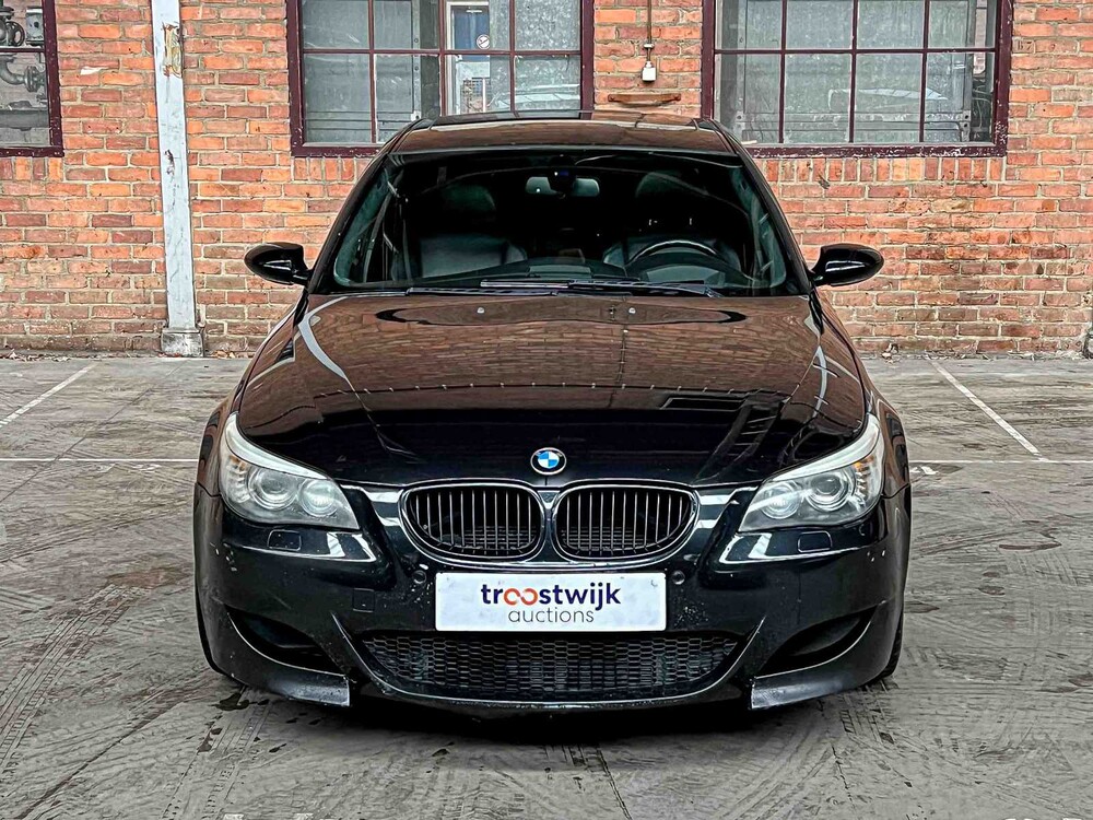 BMW M5 5.0 V10 E60 507 PS 2008 5er YOUNGTIMER