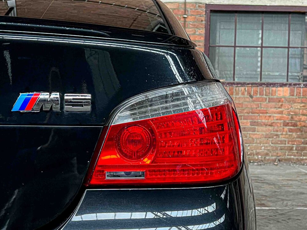 BMW M5 5.0 V10 E60 507 PS 2008 5er YOUNGTIMER