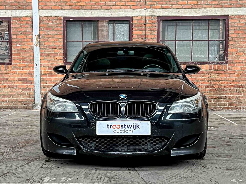 BMW M5 5.0 V10 E60 507 PS 2008 5er YOUNGTIMER