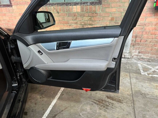 Mercedes-Benz C350 Elegance C-Klasse 272 PS 2008, 1-TRJ-54