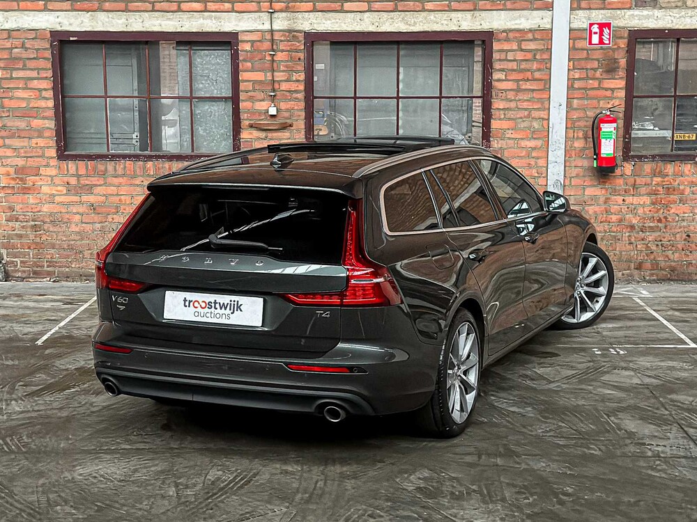 Volvo V60 2.0 T4 Moment.Pro 188 PS 2019, ZP-740-L