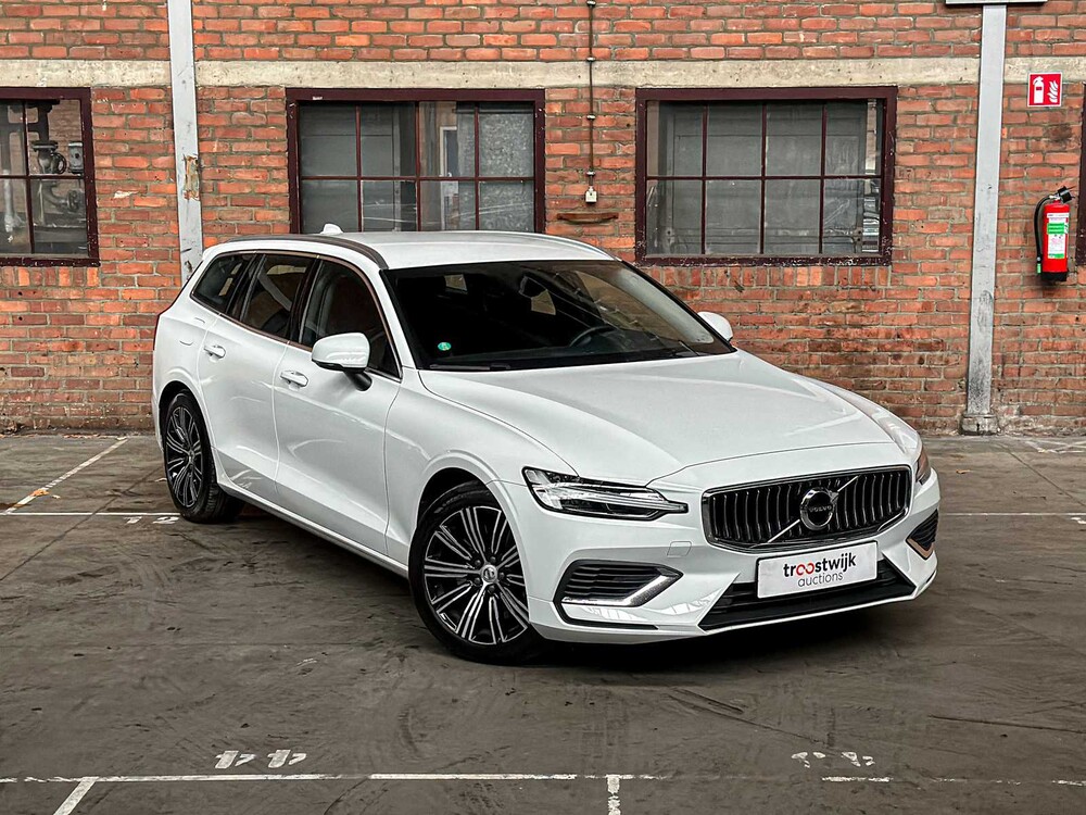 Volvo V60 2.0 T6 Recharge AWD Inschrift 253 PS 2021 (Original-NL + 1. Besitzer), N-828-HZ