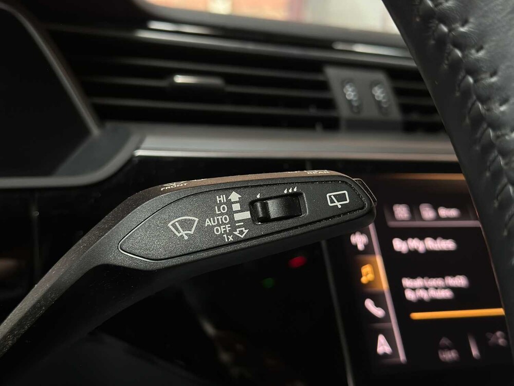 Audi e-tron 50 Quattro Launch Edition 71 kWh 313 PS 2020 (Original-NL & 1. Eigentümer), J-840-LR