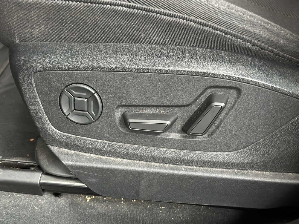 Audi e-tron 50 Quattro Launch Edition 71 kWh 313 PS 2020 (Original-NL & 1. Eigentümer), J-840-LR