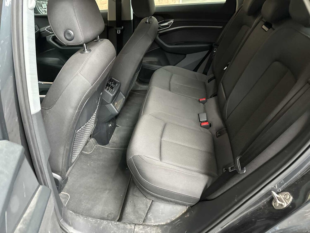 Audi e-tron 50 Quattro Launch Edition 71 kWh 313 PS 2020 (Original-NL & 1. Eigentümer), J-840-LR