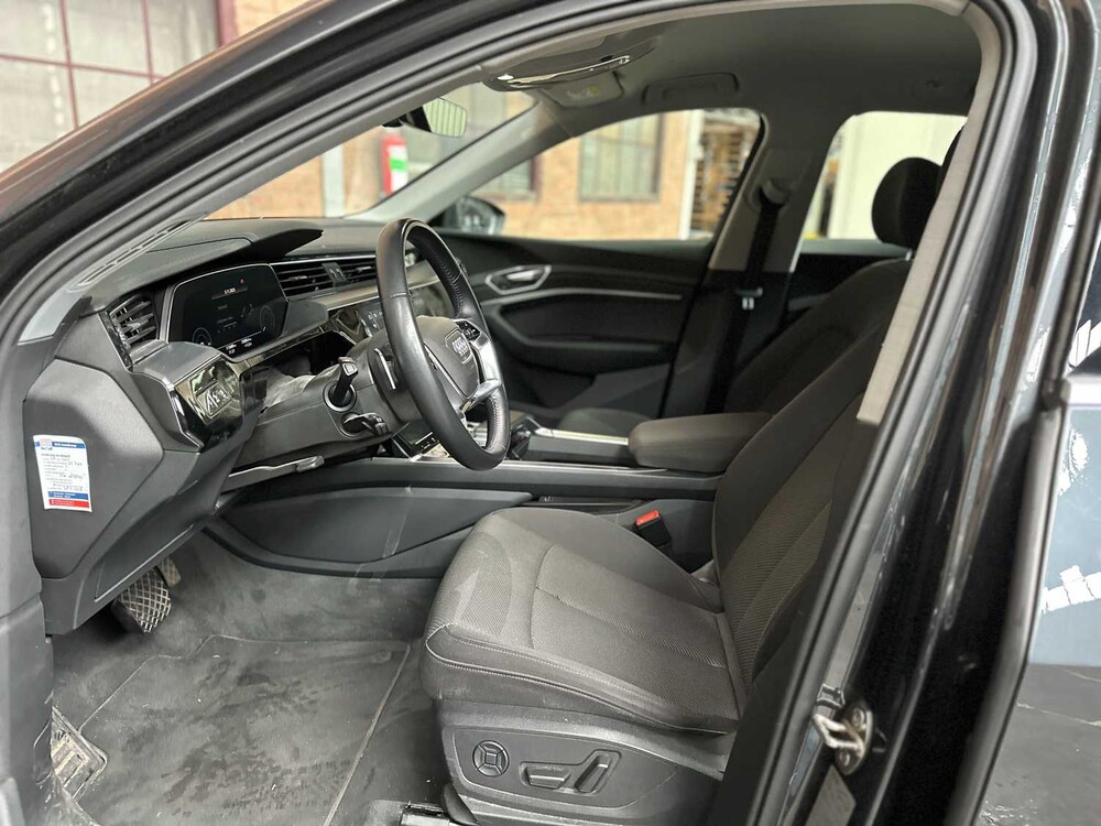 Audi e-tron 50 Quattro Launch Edition 71 kWh 313 PS 2020 (Original-NL & 1. Eigentümer), J-840-LR