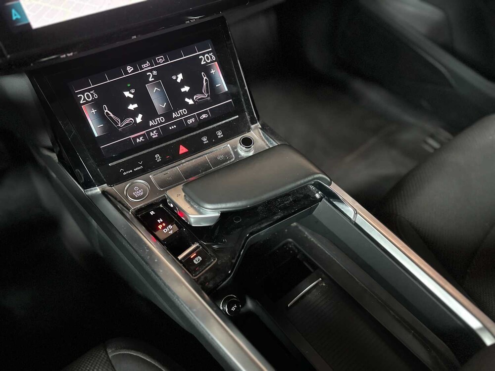 Audi e-tron 50 Quattro Launch Edition 71 kWh 313 PS 2020 (Original-NL & 1. Eigentümer), J-840-LR