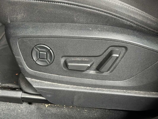 Audi e-tron 50 Quattro Launch Edition 71 kWh 313 PS 2020 (Original-NL & 1. Eigentümer), J-840-LR