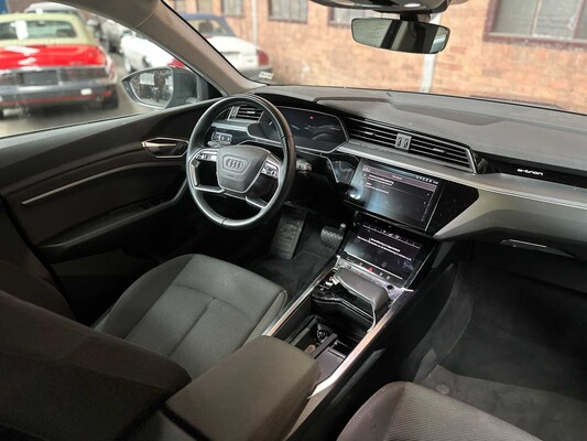 Audi e-tron 50 Quattro Launch Edition 71 kWh 313 PS 2020 (Original-NL & 1. Eigentümer), J-840-LR