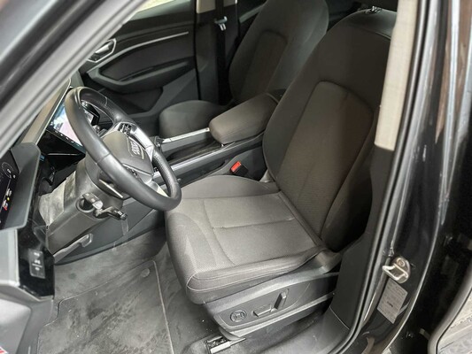 Audi e-tron 50 Quattro Launch Edition 71 kWh 313 PS 2020 (Original-NL & 1. Eigentümer), J-840-LR