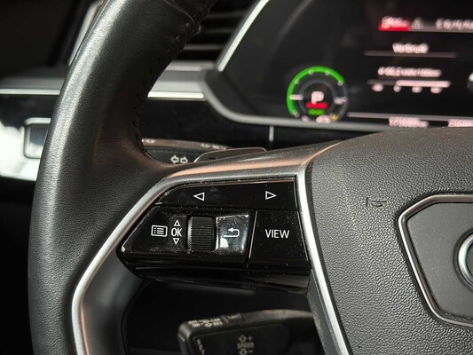 Audi e-tron 50 Quattro Launch Edition 71 kWh 313 PS 2020 (Original-NL & 1. Eigentümer), J-840-LR