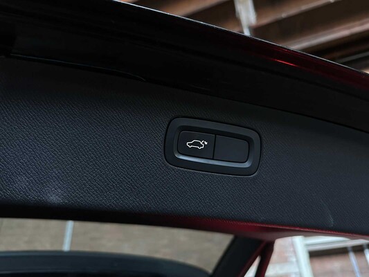 Volvo XC90 2,0 B5 AWD Beschriftung 235 PS 2020 (Org-NL), H-655 PS