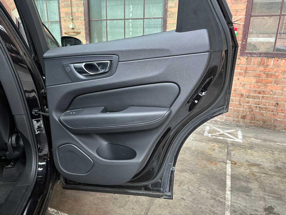 Volvo XC60 2.0 D4 Allradantrieb Impuls 190 PS 2017, P-666-DB