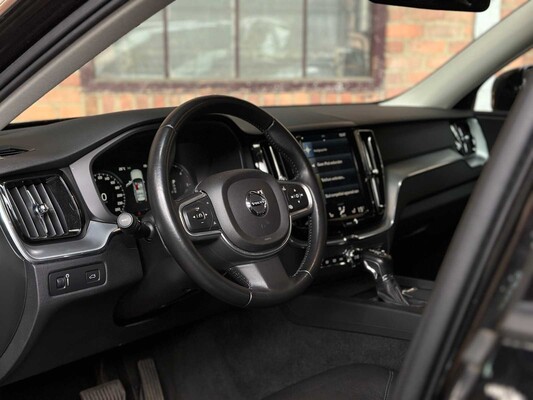 Volvo XC60 2.0 D4 Allradantrieb Impuls 190 PS 2017, P-666-DB