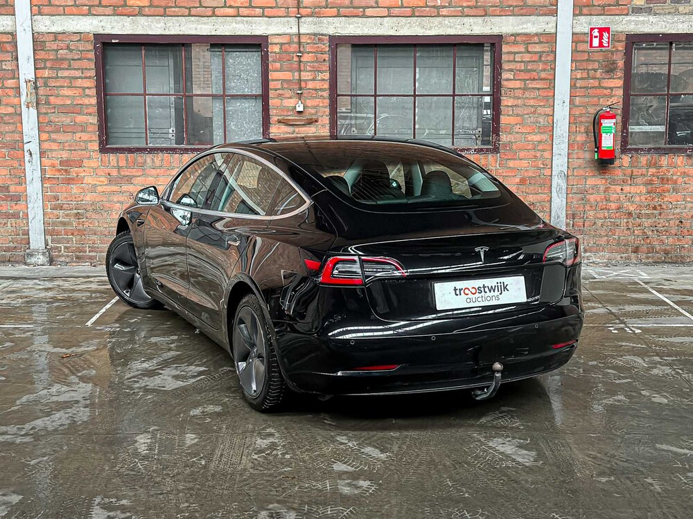 Tesla Model 3 Stnd.RWD Plus 60 kWh 238pk 2020, K-738-BV