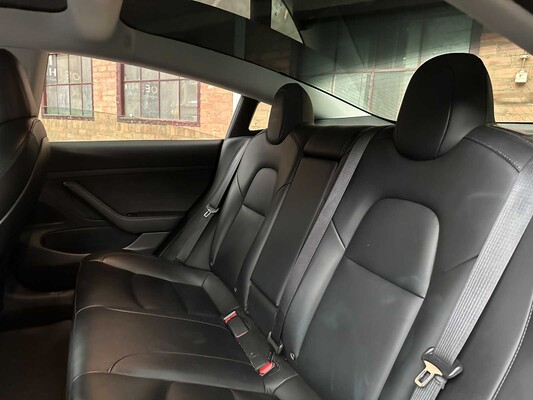 Tesla Model 3 Stnd.RWD Plus 60 kWh 238pk 2020, K-738-BV