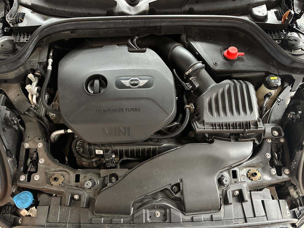 Mini Cooper 1.5 Business 136 PS 2016 (Original-NL), KR-270-J